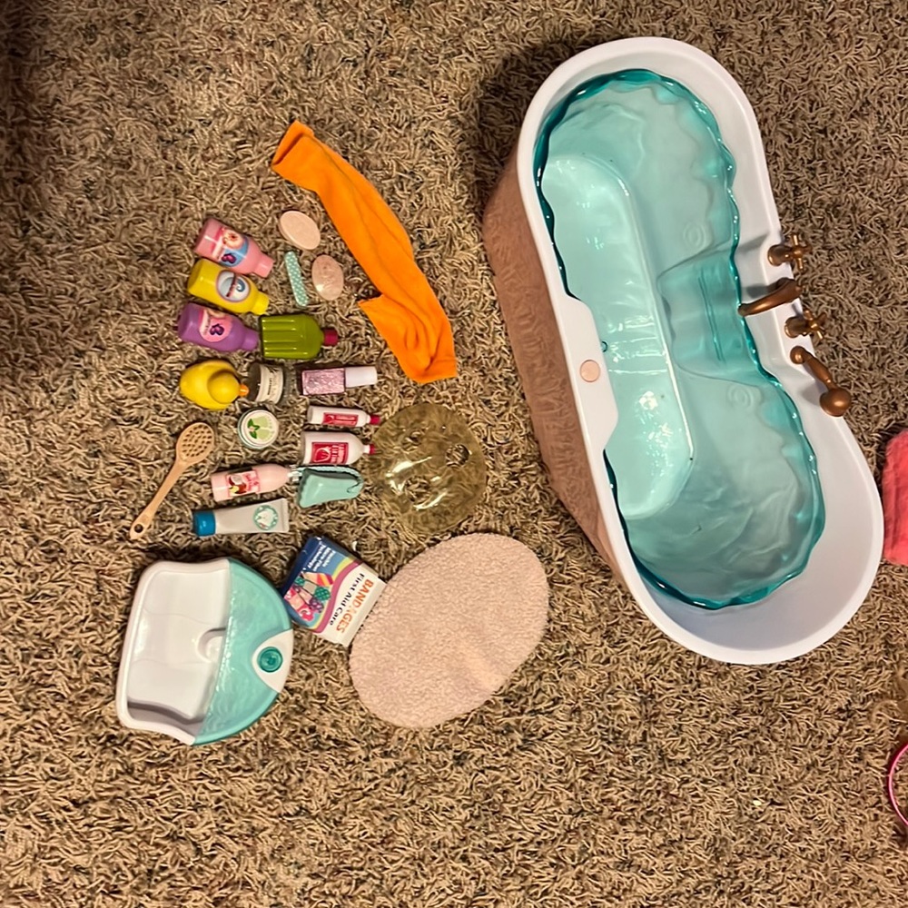 American girl doll bath set with noisy buttons